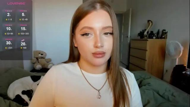 Image 10 of ju_lii Stream on Chaturbate on 1 month ago