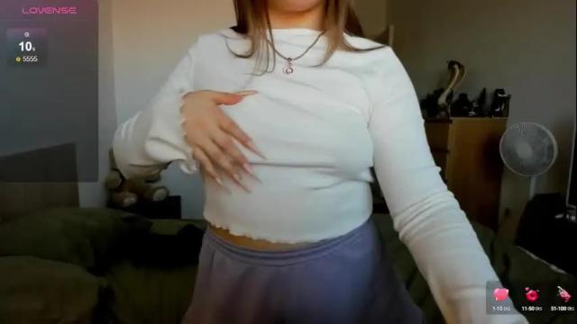 Image 2 of ju_lii Stream on Chaturbate on 26 days ago