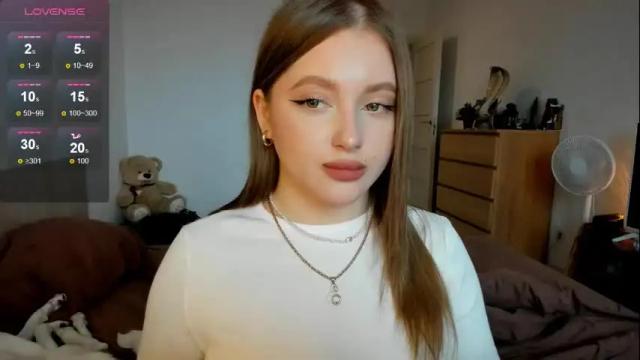 Image 2 of ju_lii Stream on Chaturbate on 20 days ago