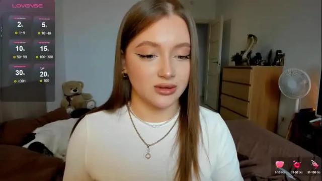 Image 2 of ju_lii Stream on Chaturbate on 19 days ago
