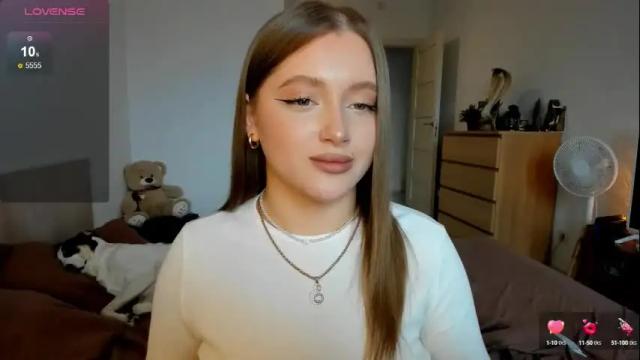 Image 8 of ju_lii Stream on Chaturbate on 19 days ago