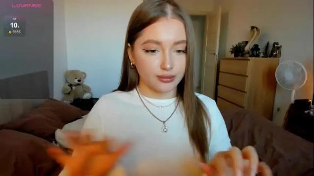 Image 10 of ju_lii Stream on Chaturbate on 18 days ago