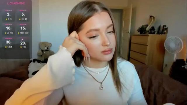 Image 6 of ju_lii Stream on Chaturbate on 18 days ago