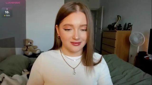 Image 12 of ju_lii Stream on Chaturbate on 13 days ago