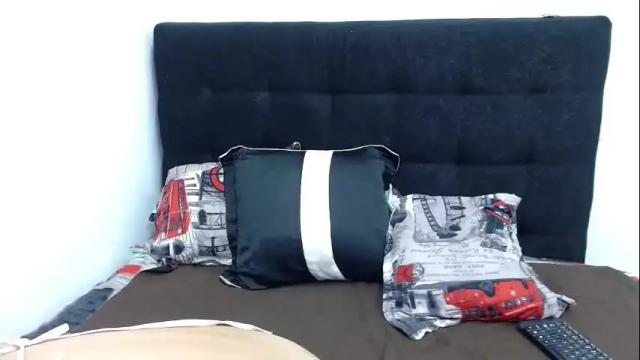 Image 12 of juan_and_luciana Stream on Chaturbate on 3 days ago