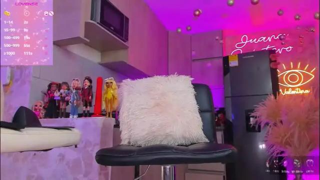 Image 2 of juana18quintero Stream on Chaturbate on 14 days ago