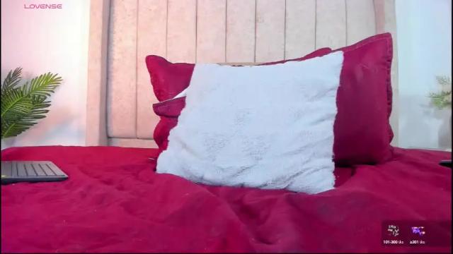 Image 3 of juana_240 Stream on Chaturbate on 1 month ago