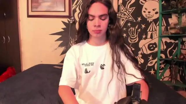 Image 12 of juanaflorecita Stream on Chaturbate on 15 months ago