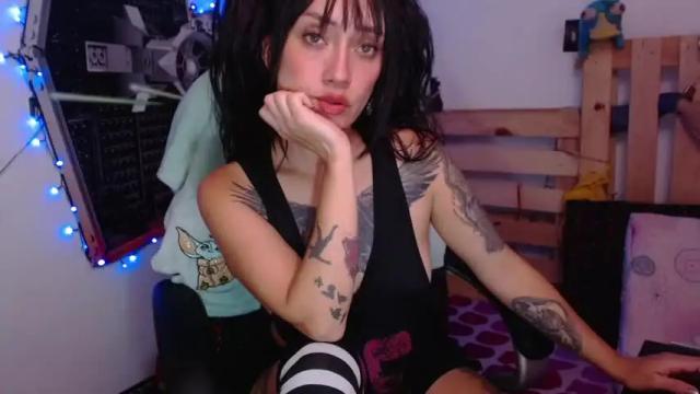 Image 4 of juanita_adams Stream on Chaturbate on 16 months ago