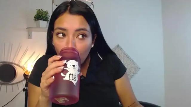 Thumbnail 1, juanita_angell's Stream at Chaturbate, 18 months ago