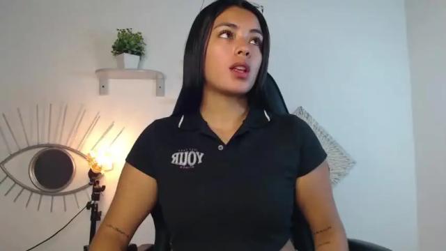 Image 8 of juanita_angell Stream on Chaturbate on 18 months ago