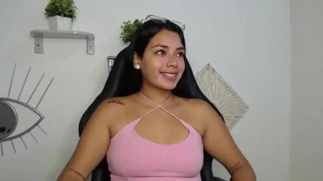 Image 8 of juanita_angell Stream on Chaturbate on 18 months ago