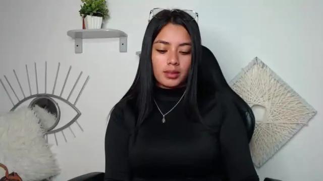 Image 3 of juanita_angell Stream on Chaturbate on 18 months ago