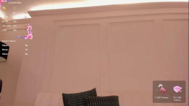 Image 8 of juanitaclay Stream on Chaturbate on 16 days ago