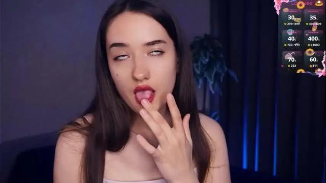 Image 2 of judithchristina Stream on Chaturbate on 9 days ago