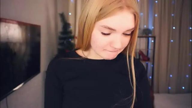 Image 2 of judithchristina Stream on Chaturbate on 12 days ago