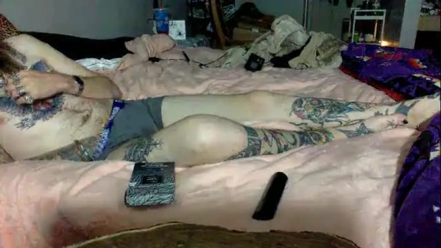 Image 6 of jugzbunny Stream on Chaturbate on 17 months ago