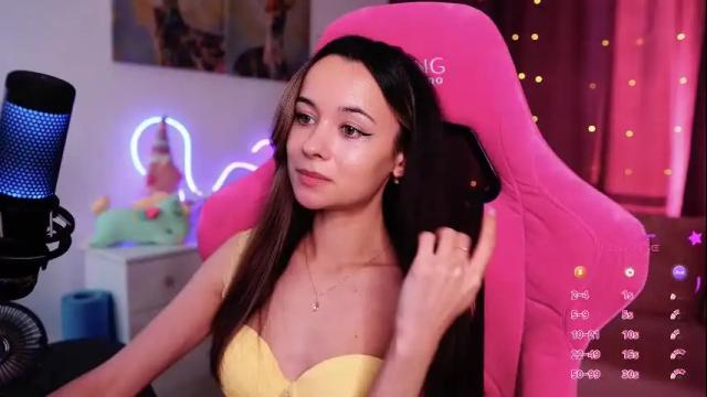 Image 4 of juicy___angel Stream on Chaturbate on 1 month ago