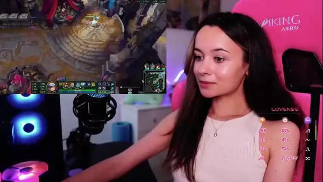 Image 11 of juicy___angel Stream on Chaturbate on 1 month ago