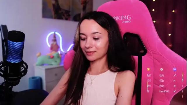 Image 6 of juicy___angel Stream on Chaturbate on 1 month ago