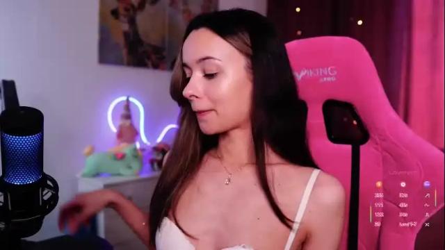 Image 11 of juicy___angel Stream on Chaturbate on 1 month ago