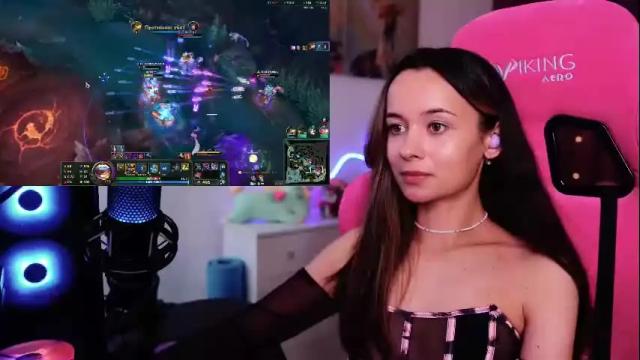 Image 11 of juicy___angel Stream on Chaturbate on 1 month ago