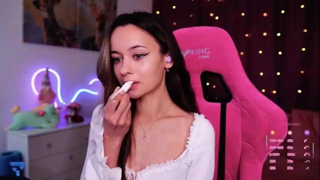 Image 2 of juicy___angel Stream on Chaturbate on 1 month ago