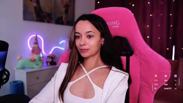 Image 2 of juicy___angel Stream on Chaturbate on 1 month ago