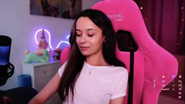 Image 4 of juicy___angel Stream on Chaturbate on 1 month ago