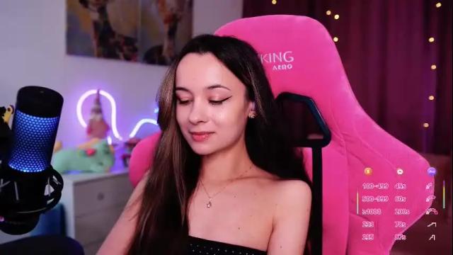 Image 12 of juicy___angel Stream on Chaturbate on 1 month ago