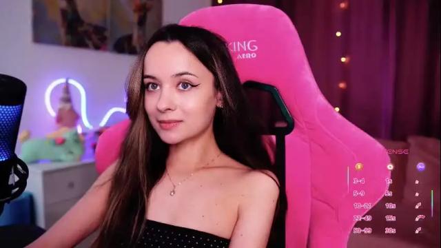 Image 8 of juicy___angel Stream on Chaturbate on 1 month ago