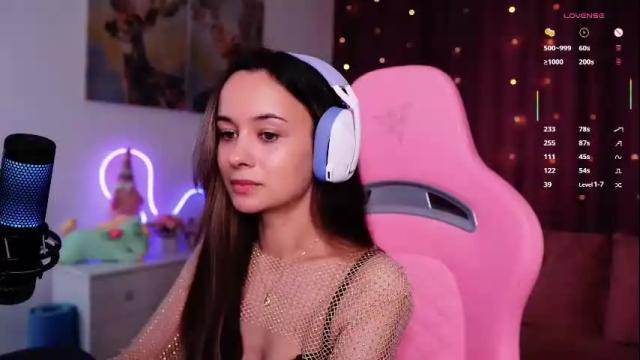 Image 12 of juicy___angel Stream on Chaturbate on 2 days ago