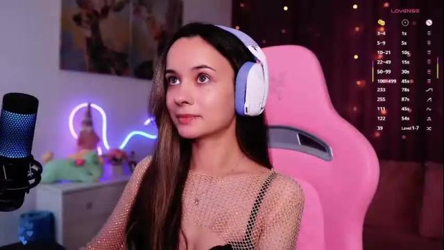 Image 3 of juicy___angel Stream on Chaturbate on 2 days ago