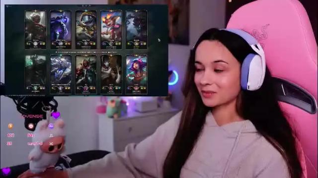 Image 12 of juicy___angel Stream on Chaturbate on 1 month ago