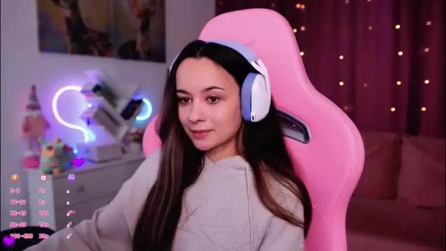 Image 2 of juicy___angel Stream on Chaturbate on 1 month ago