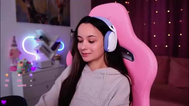 Image 3 of juicy___angel Stream on Chaturbate on 1 month ago