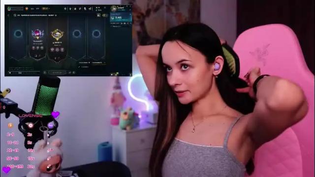 Image 6 of juicy___angel Stream on Chaturbate on 1 month ago