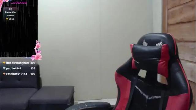 Image 12 of juicy_cumellah Stream on Chaturbate on 1 month ago