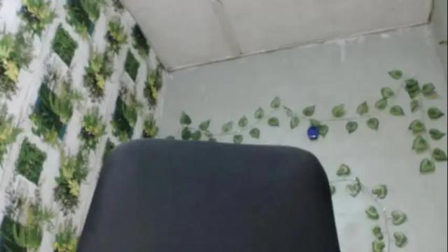 Image 10 of juicy_gold22 Stream on Chaturbate on 1 month ago