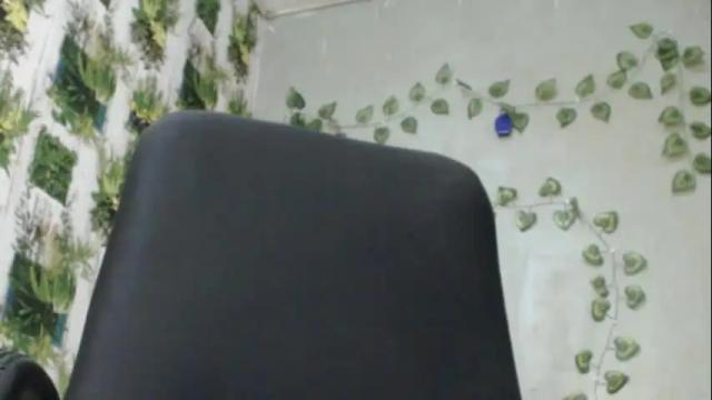Image 4 of juicy_gold22 Stream on Chaturbate on 1 month ago