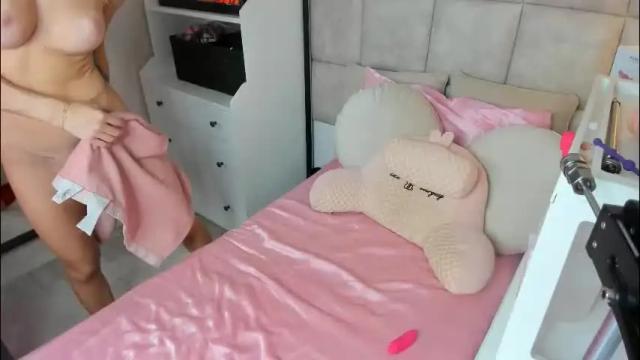 Image 2 of juicy_pussie Stream on Chaturbate on 2 days ago