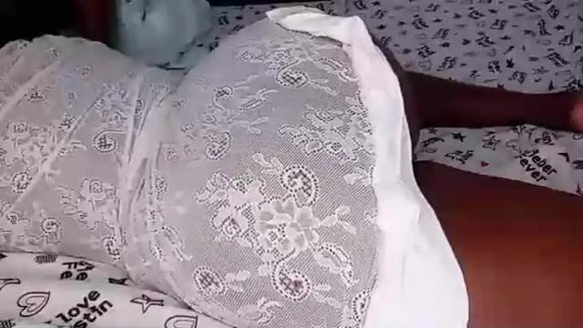 Image 3 of juicybooty_001 Stream on Chaturbate on 2 months ago
