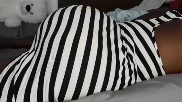 Image 6 of juicybooty_001 Stream on Chaturbate on 2 months ago