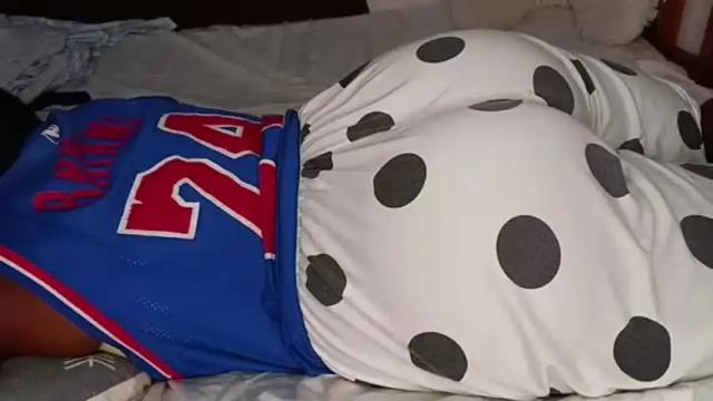 Image 6 of juicybooty_001 Stream on Chaturbate on 29 days ago