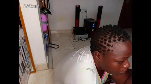 Image 7 of juicybooty_001 Stream on Chaturbate on 8 days ago