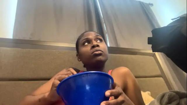 Image 4 of juicyexotic Stream on Chaturbate on 18 days ago