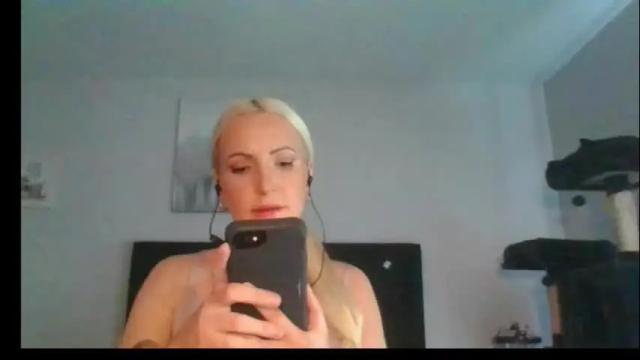 Image 6 of juicyjade2333 Stream on Chaturbate on 4 months ago