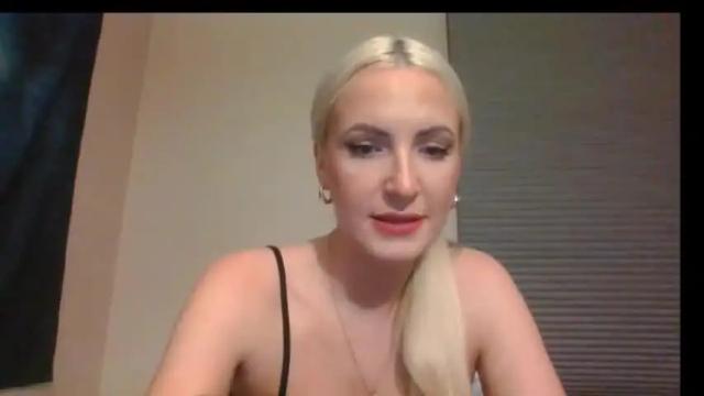 Image 3 of juicyjade2333 Stream on Chaturbate on 1 month ago