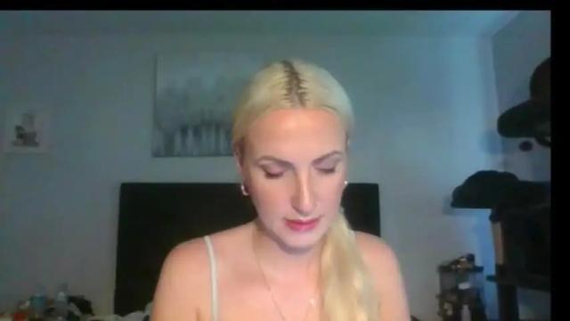Image 2 of juicyjade2333 Stream on Chaturbate on 1 month ago
