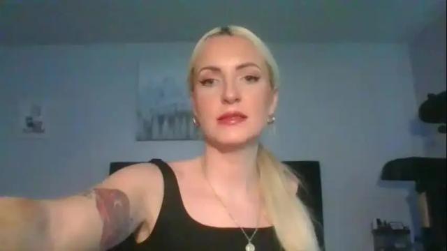 Image 6 of juicyjade2333 Stream on Chaturbate on 4 months ago